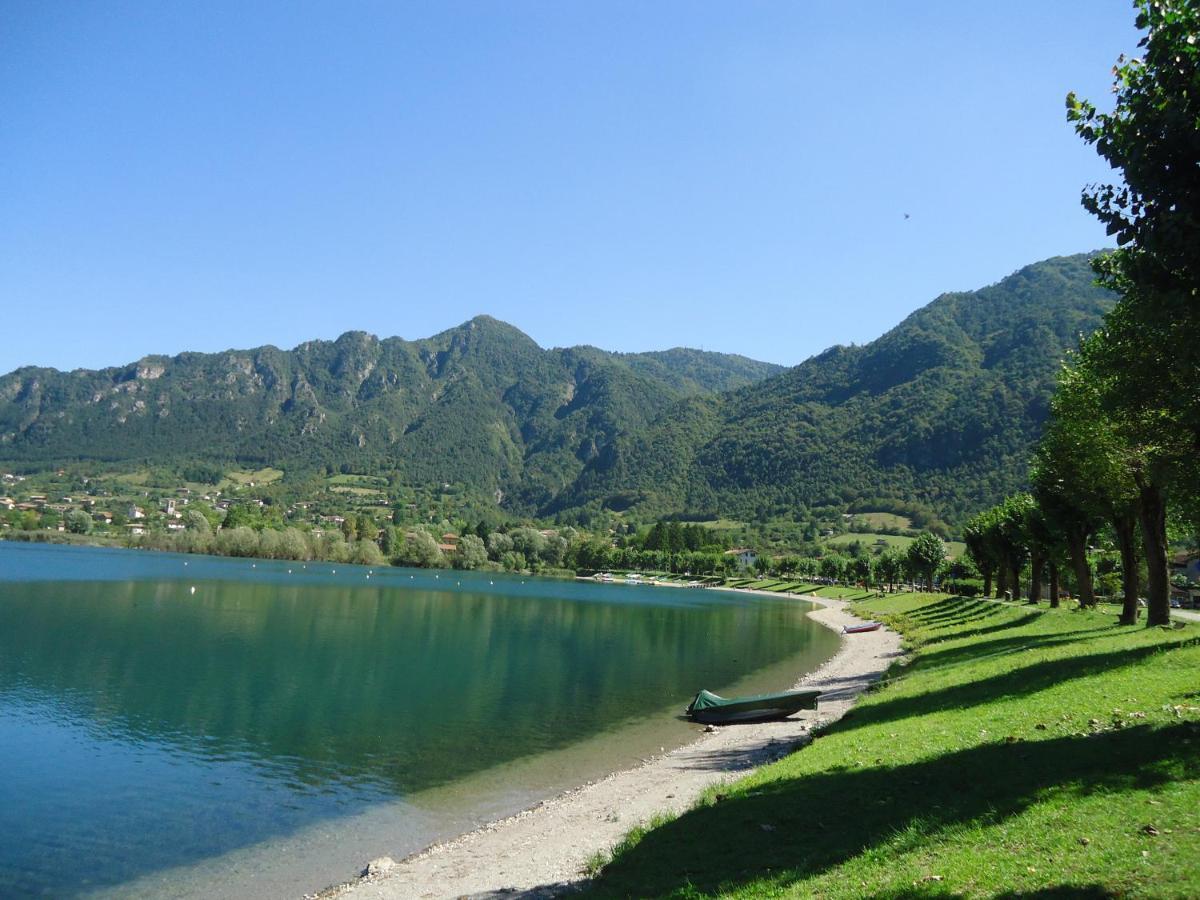 Casa Carla, Bis 4 Personen, Garten, Balkon Mit Blick Auf Den See Und Die Berge 크로네 외부 사진
