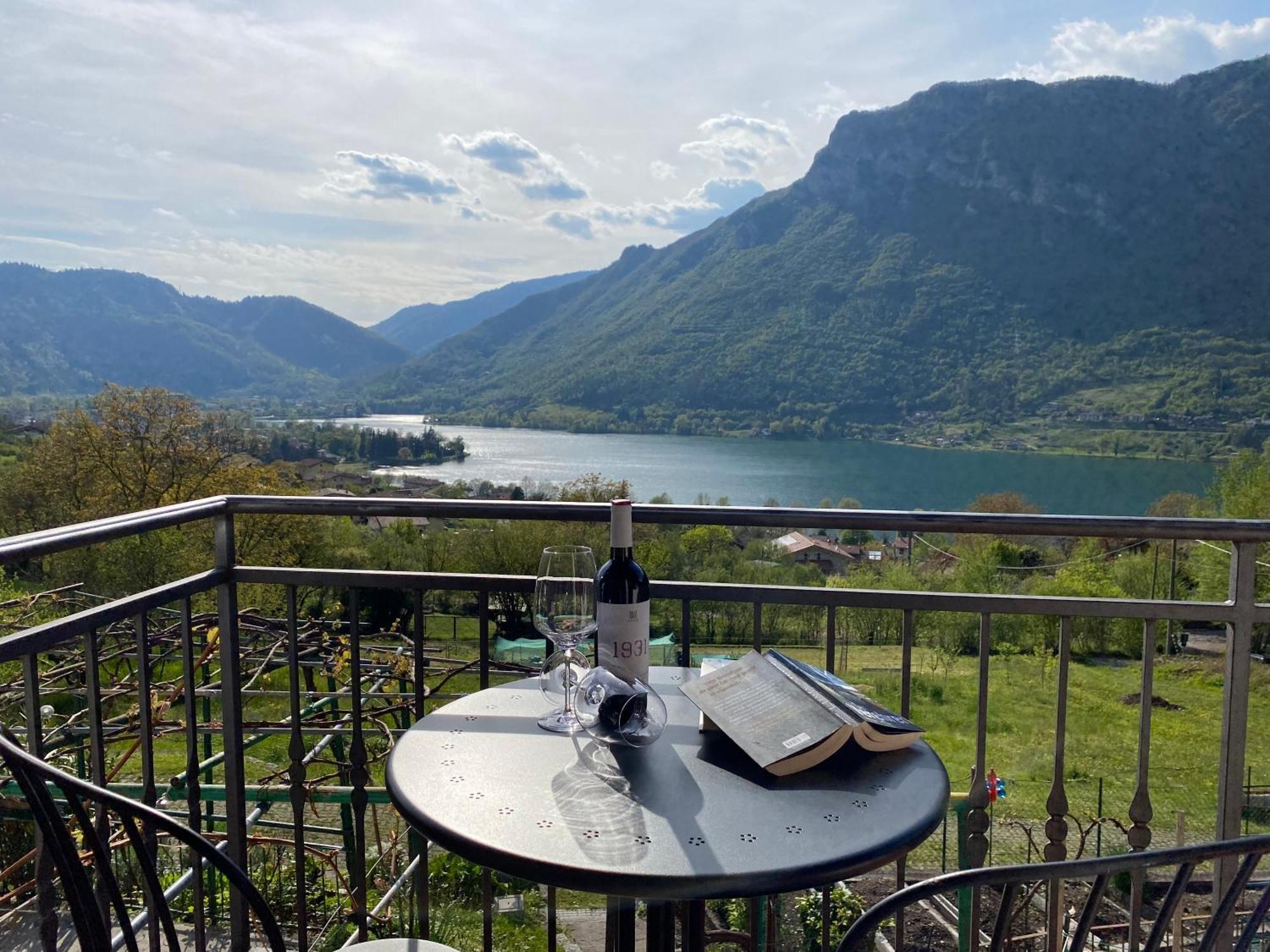 Casa Carla, Bis 4 Personen, Garten, Balkon Mit Blick Auf Den See Und Die Berge 크로네 외부 사진